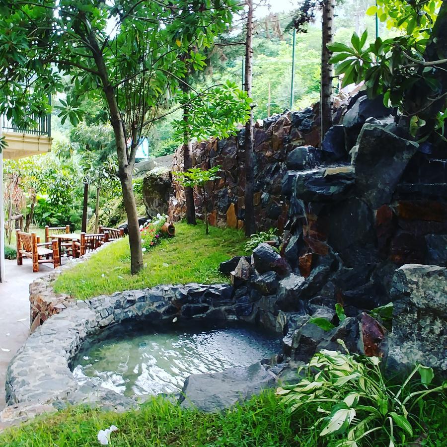 Green Hotel Kvariati Buitenkant foto